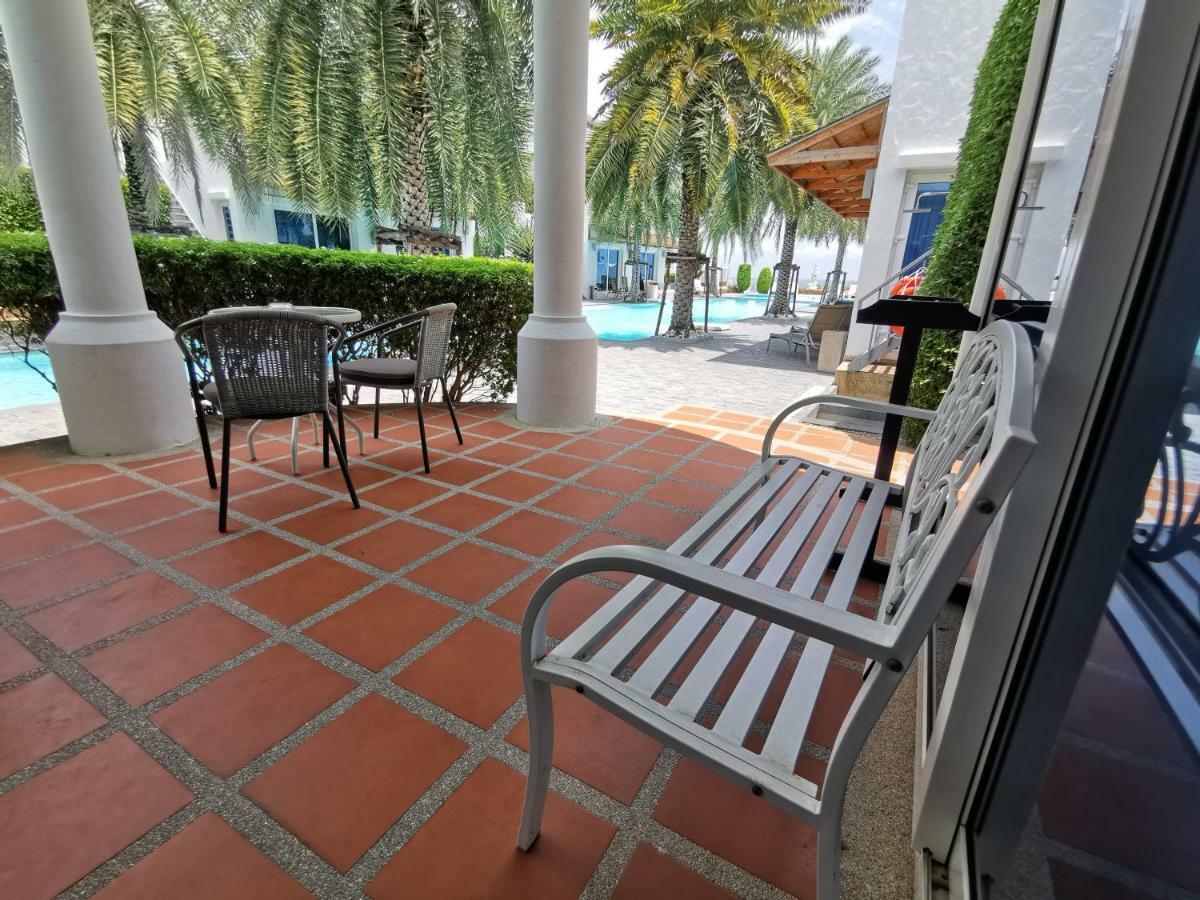 The Verona Villa Huahin Kültér fotó